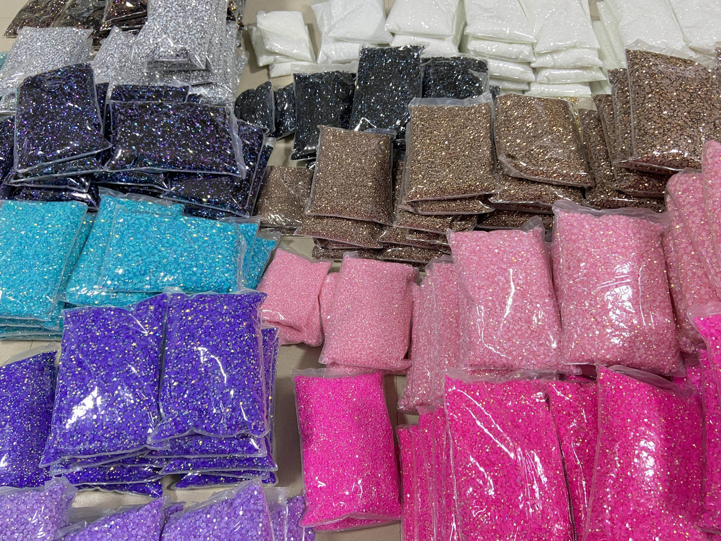 wholesale  non hotfixrhinestones.JPG