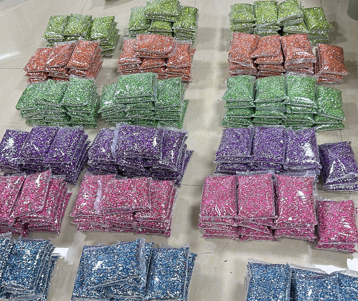 Fluorescence Resin Rhinestone.jpg